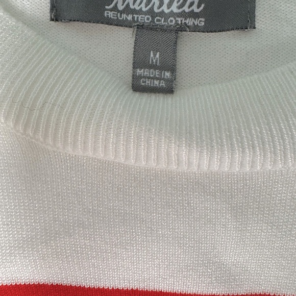 Free shipping!! Marled brand Fun, nice and cozy “Love” light sweater! - Picture 4 of 4